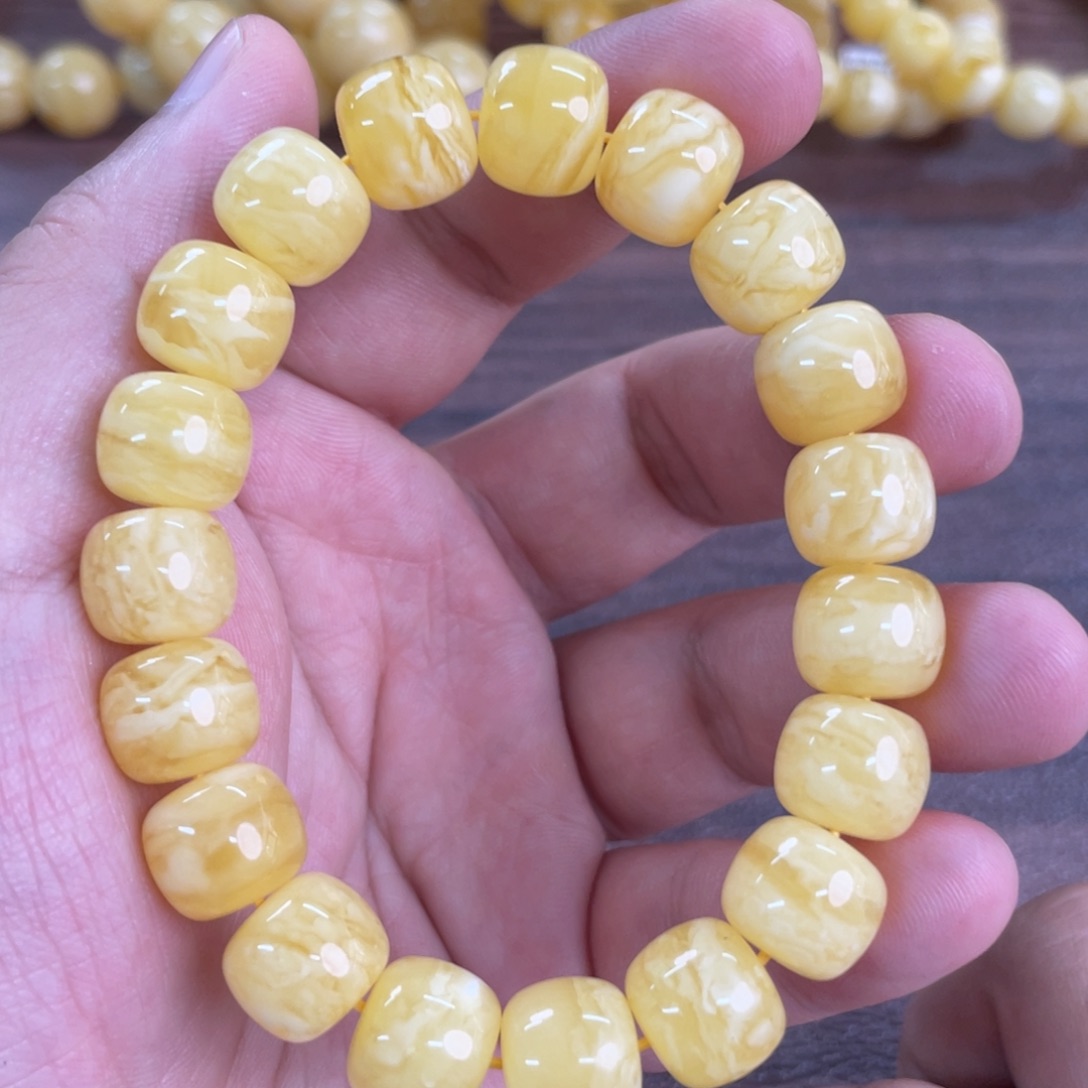 未镶嵌琥珀裸石13600000000