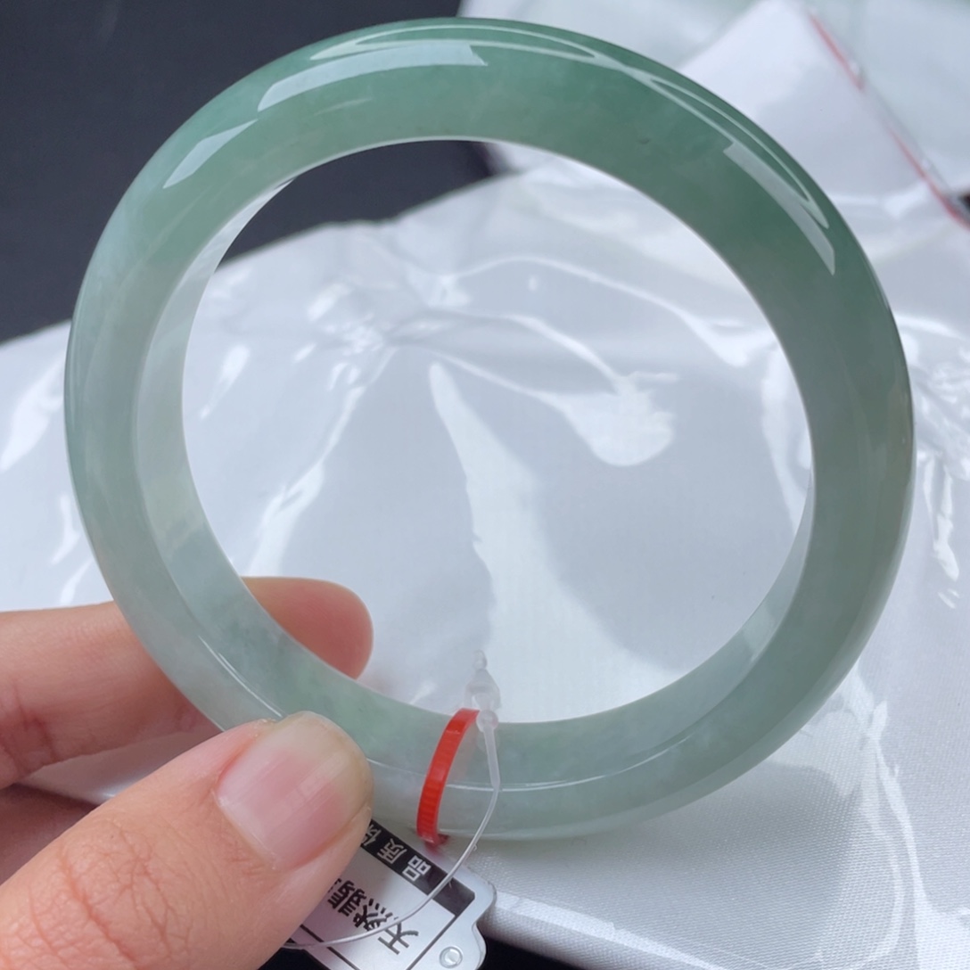 翡翠手镯未镶嵌5859圈