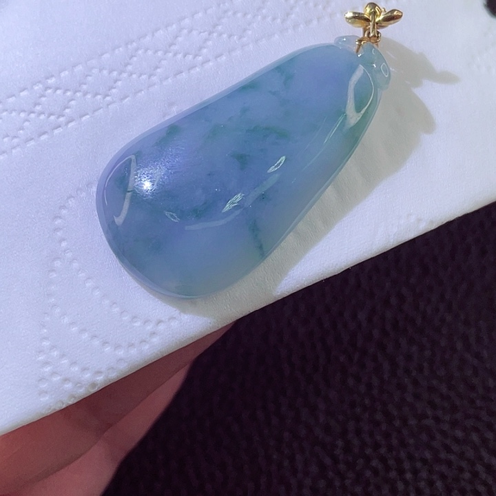 翡翠18K金镶嵌颈饰翡翠