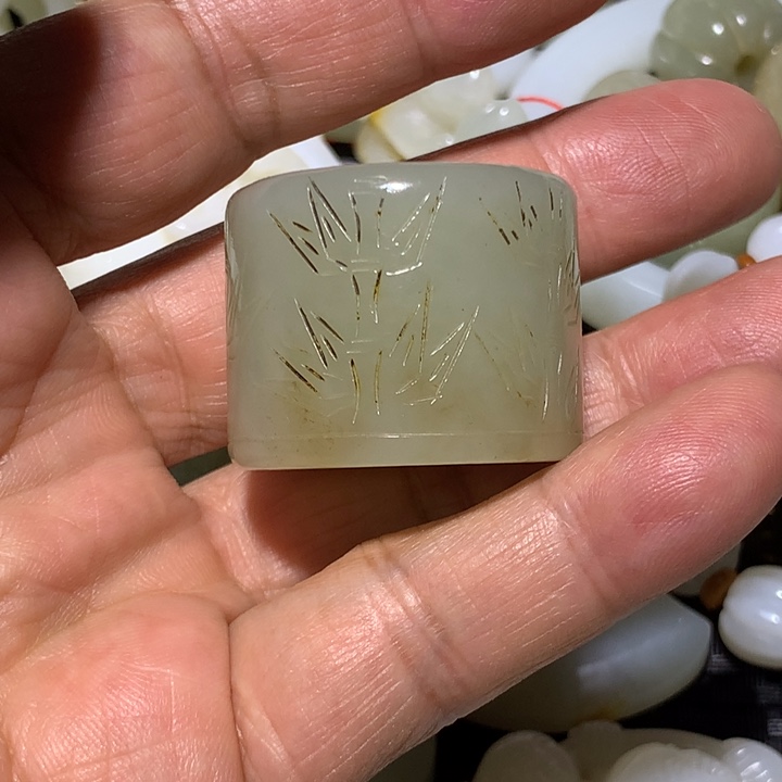 和田玉（白玉）颈饰未镶嵌阿****豆