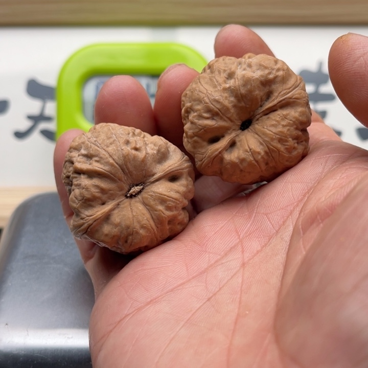 依***兰文玩核桃吊坠文玩核桃链接专属48号