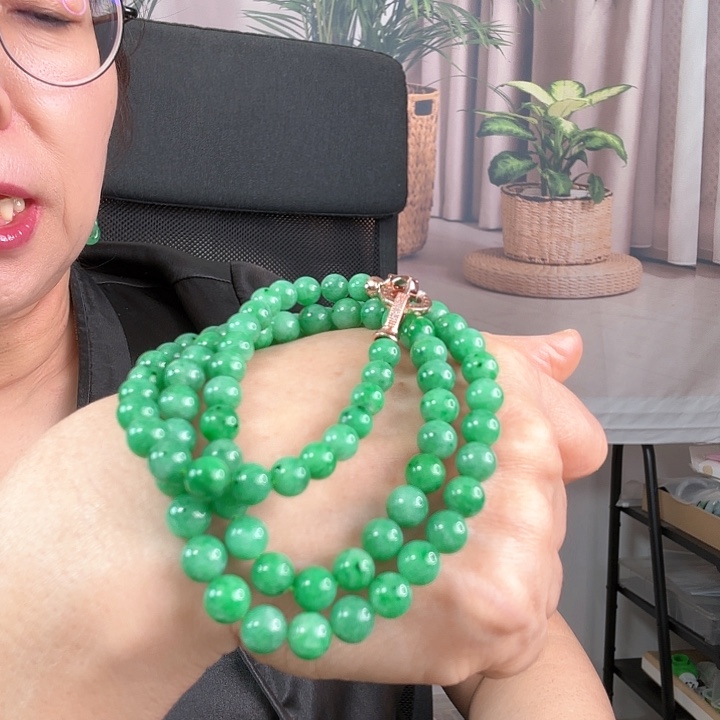 翡翠颈饰未镶嵌圆珠