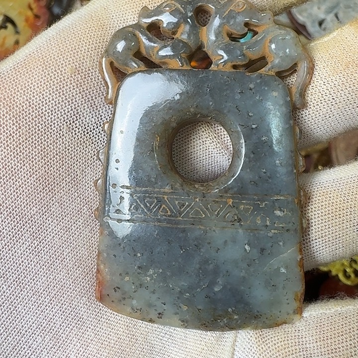 和田玉未镶嵌挂件