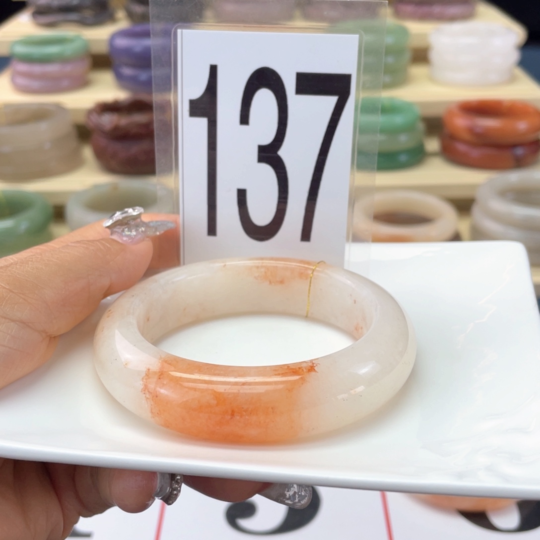 石英质玉未镶嵌手镯