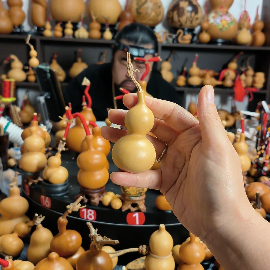 是***呀葫芦福禄双全手把手