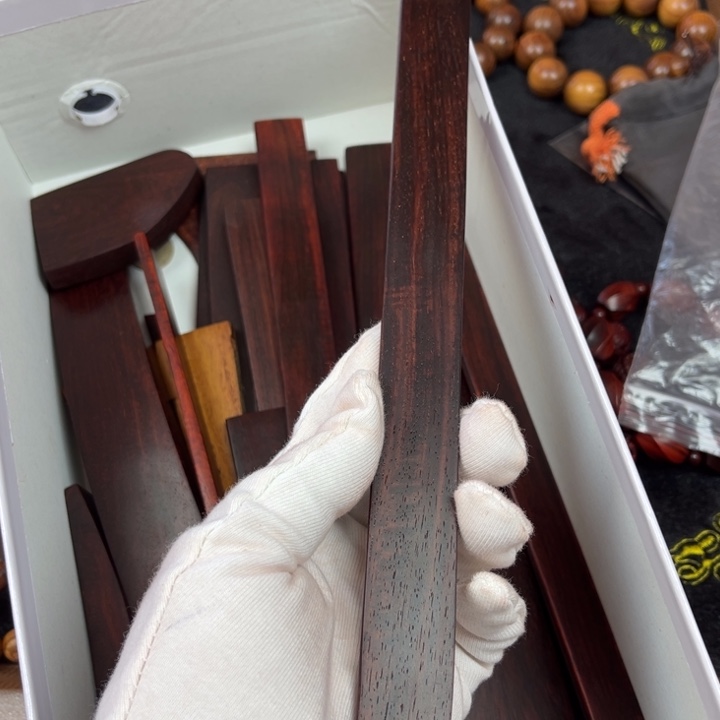 檀香紫檀（小叶紫檀）当*、