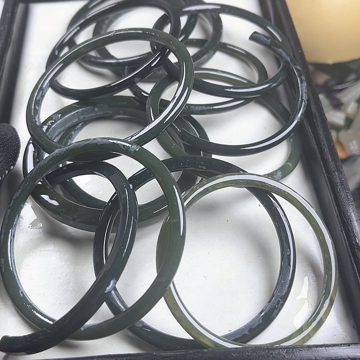 和田玉（糖玉）和田玉边角料9K金镶嵌我*王