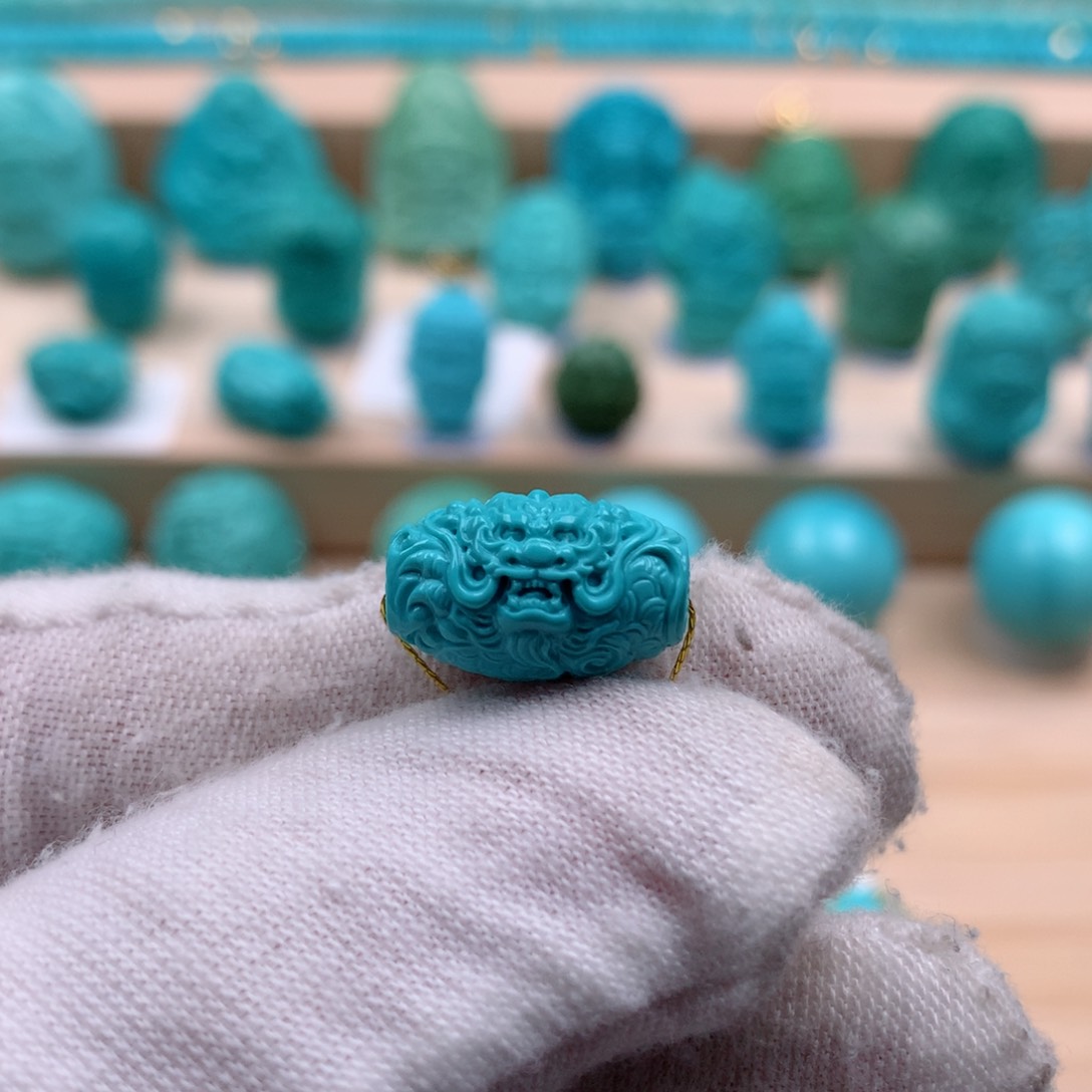 绿松石配饰未镶嵌