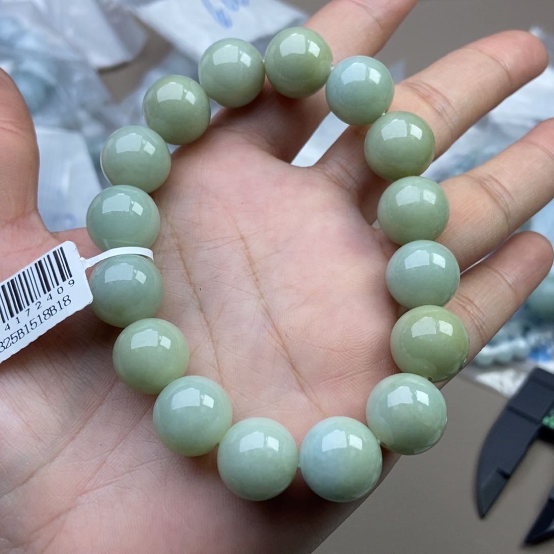 翡翠未镶嵌手链翡翠