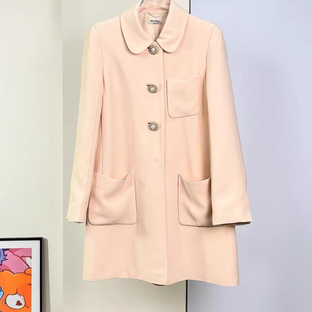 99新 MIU MIU/缪缪 藕粉珍珠扣大衣/38码/A05546