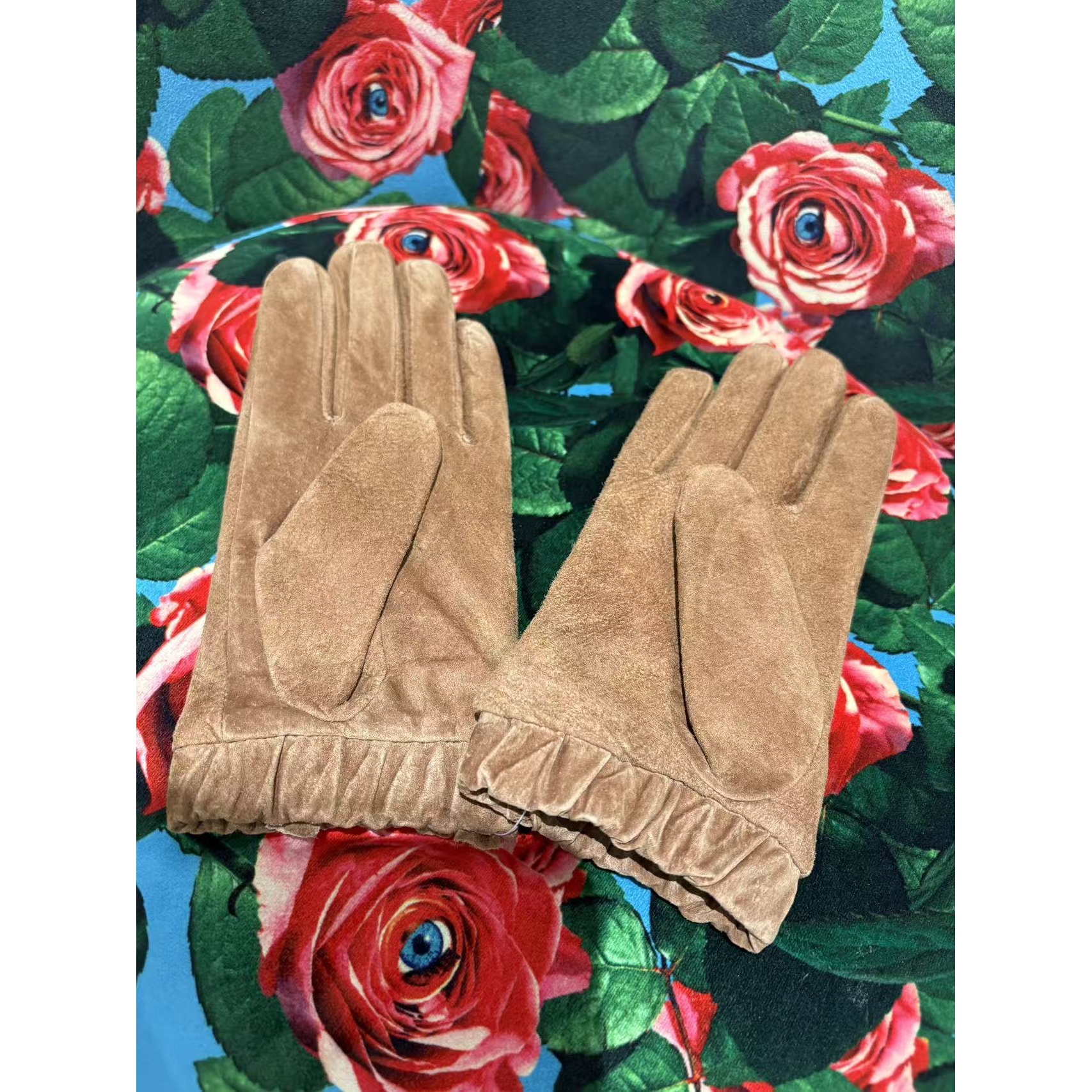 水稻米 深棕色手套