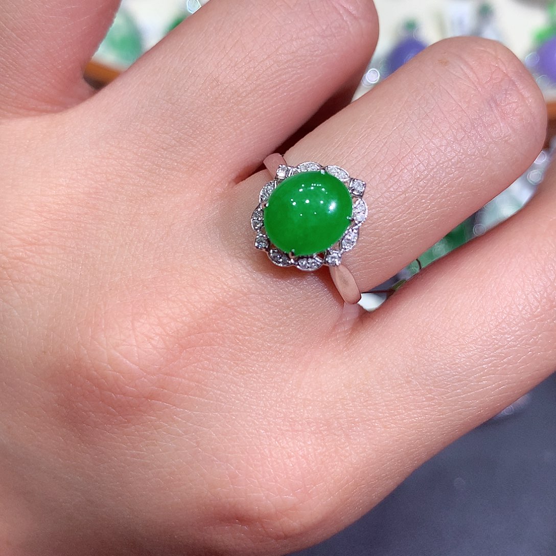 翡翠吊坠(不含链)18K金镶嵌