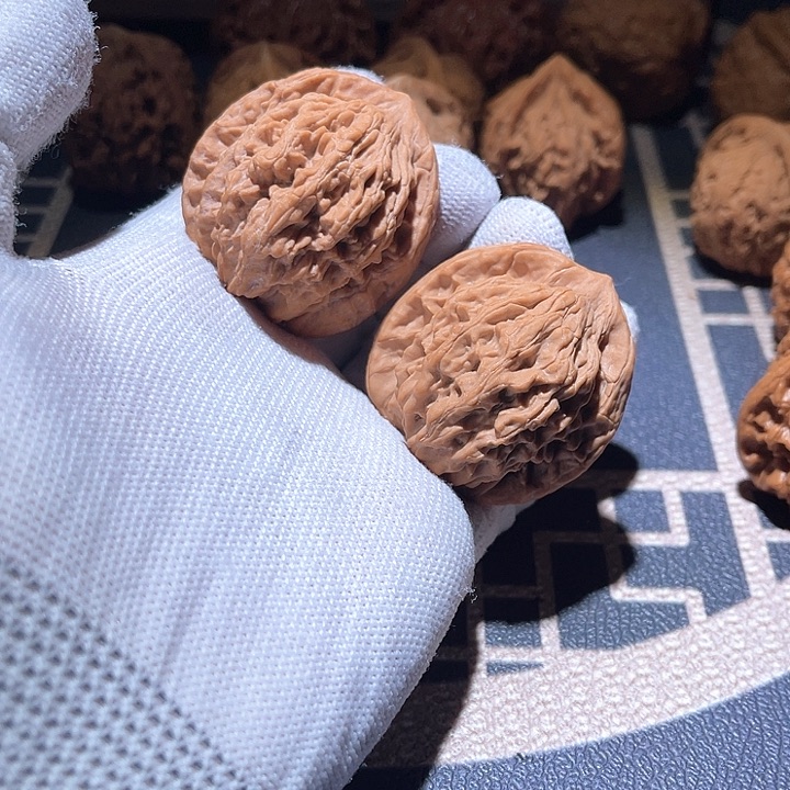把件文玩核桃粗筋虎头