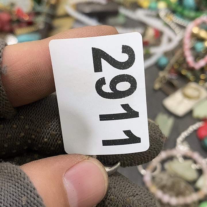 用****8摆件等各种工具的2911