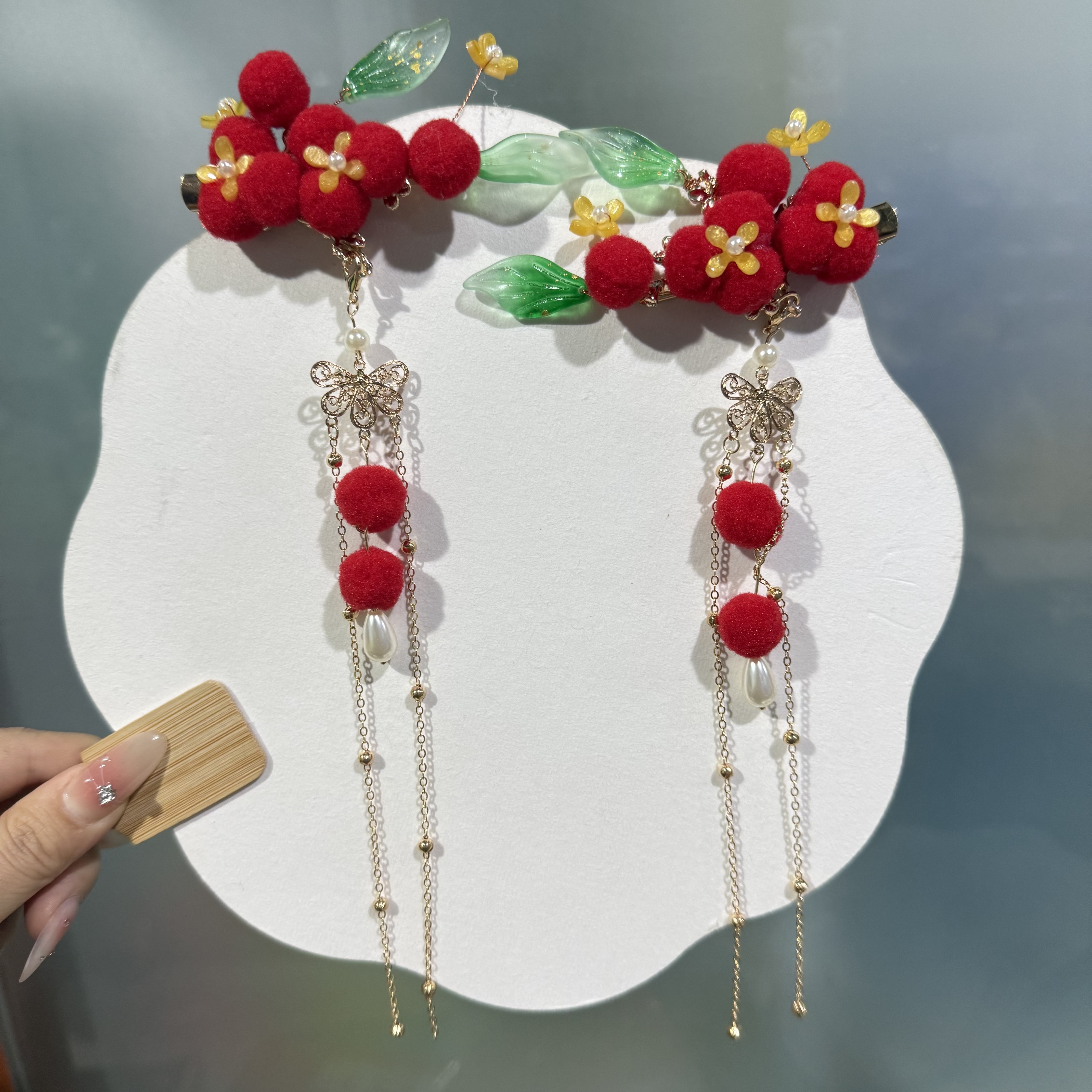 中国风红色毛球喜庆新年发夹长流苏仙气汉服配饰