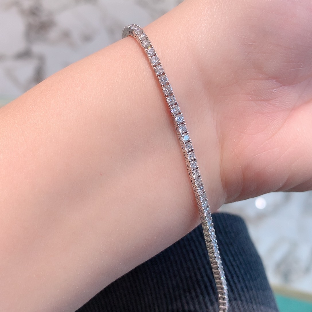 实验室培育钻石18K金镶嵌?****₆17