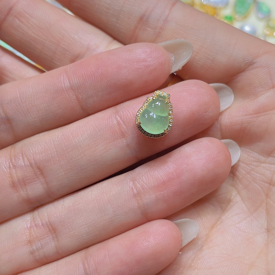 翡翠吊坠(不含链)18K金镶嵌夕*