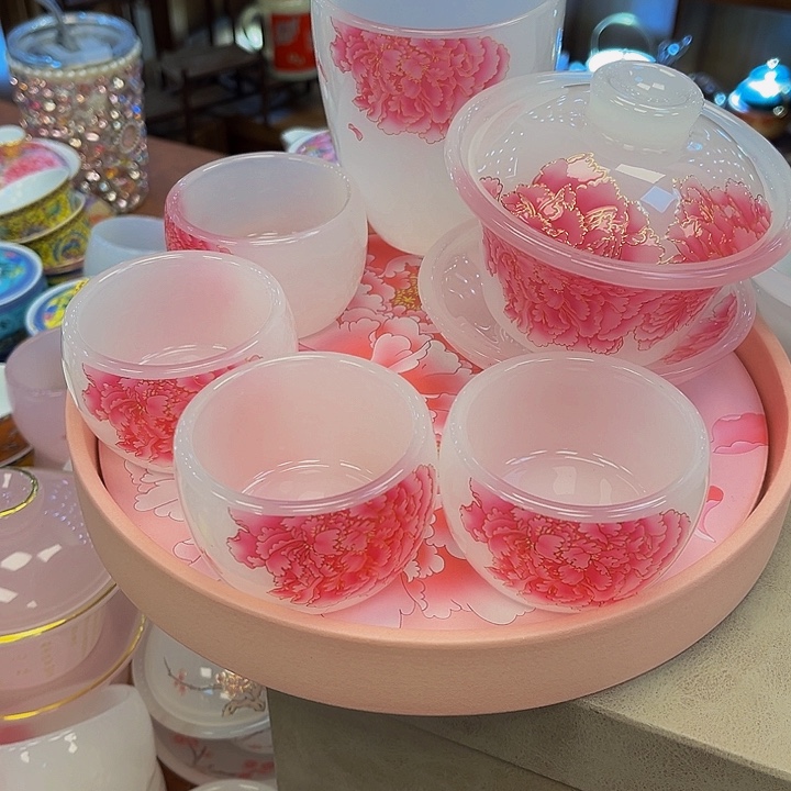 段泥茶杯吧啦吧拉吧拉的吧