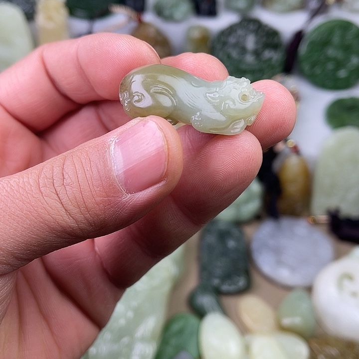 和田玉吊坠(不含链)未镶嵌