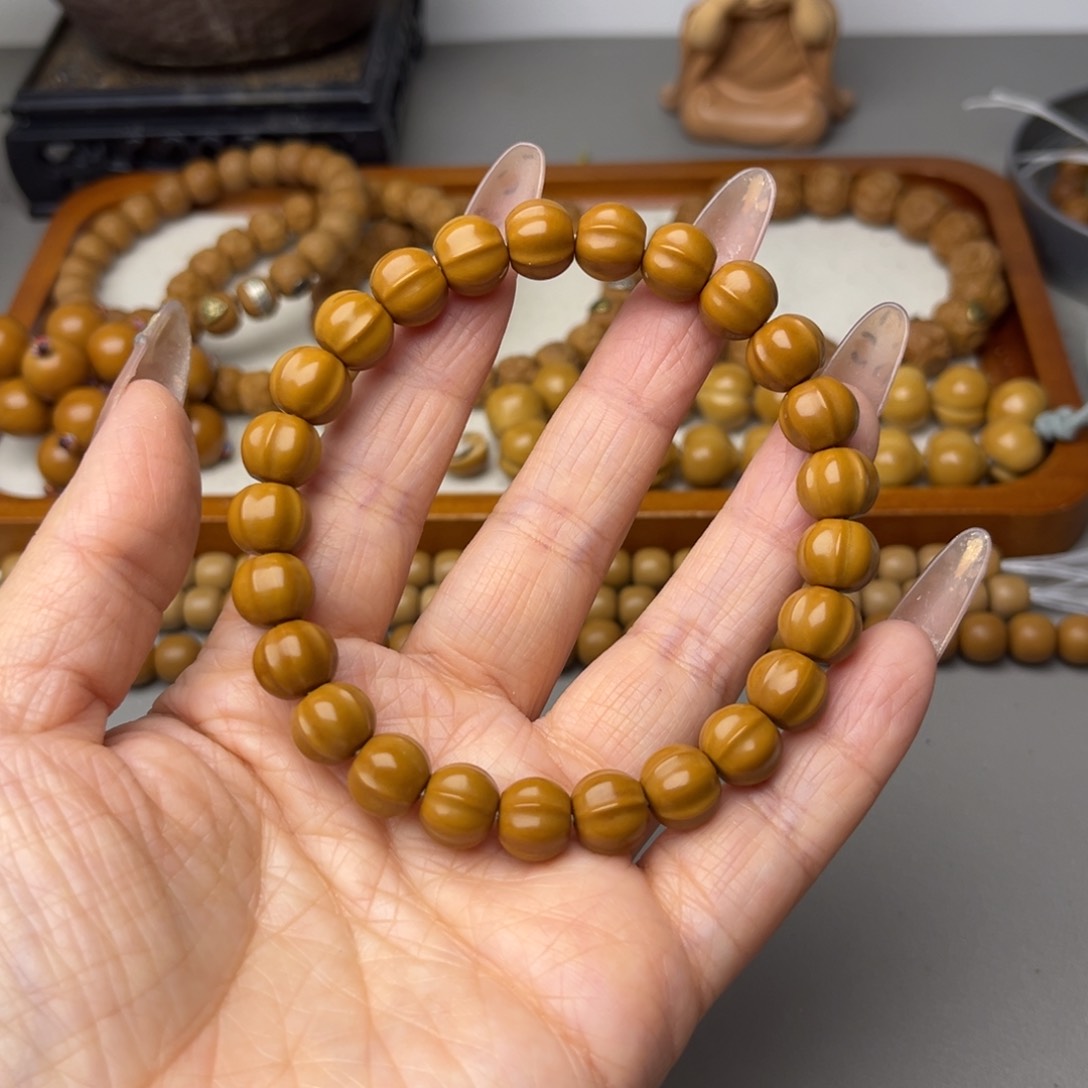 核桃手串/手链小鲨鱼