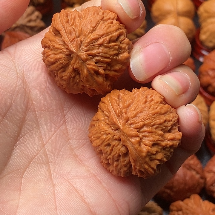 龙***B文玩核桃吊坠麒麟纹