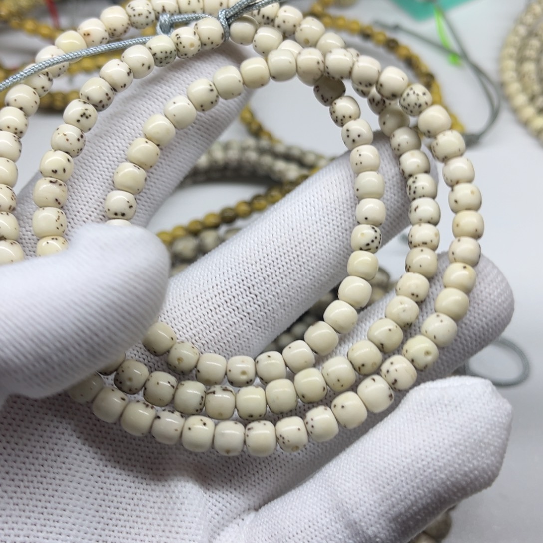 L***Y星月菩提手串v1-6