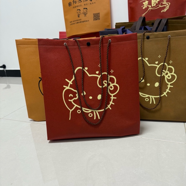 新款时尚抽绳暗扣无纺布购物环保袋定制礼品袋