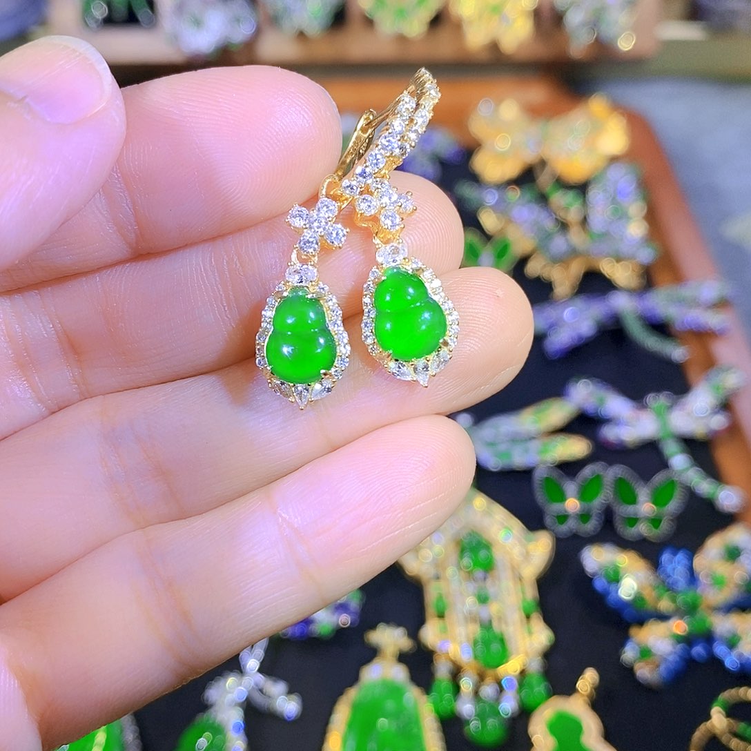 颈饰银S925镶嵌翡翠