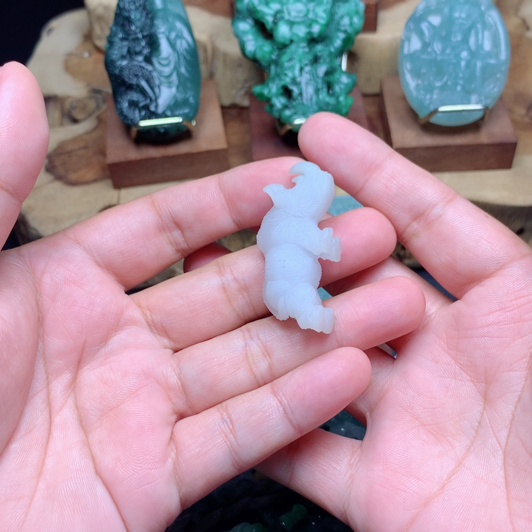 定制翡翠未镶嵌翡翠