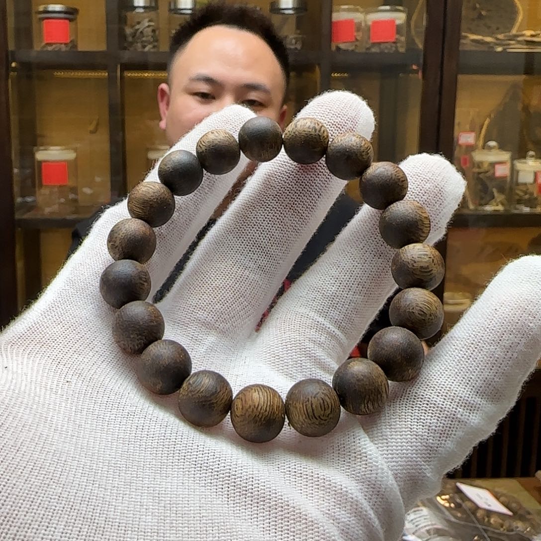 沉香手串国香棋楠老白棋念珠高货1.1mm10.7g