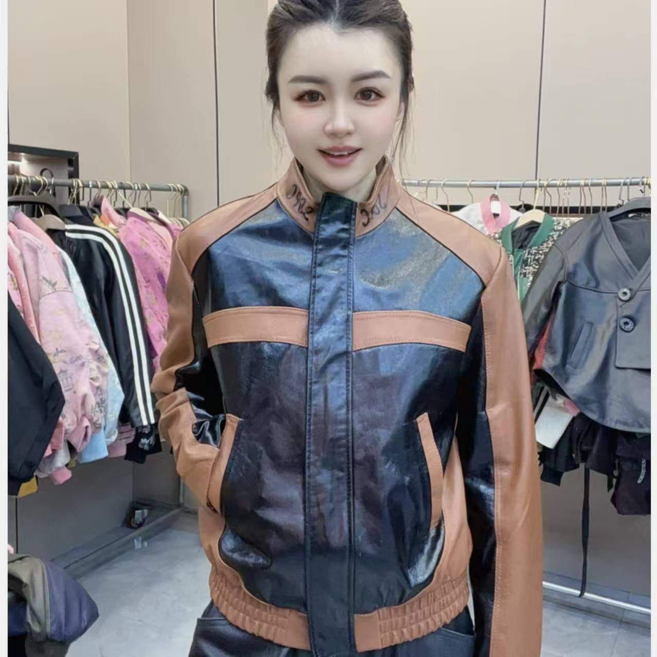 一号-2025新款皮衣外套时尚休闲街头百搭女士设计师皮衣