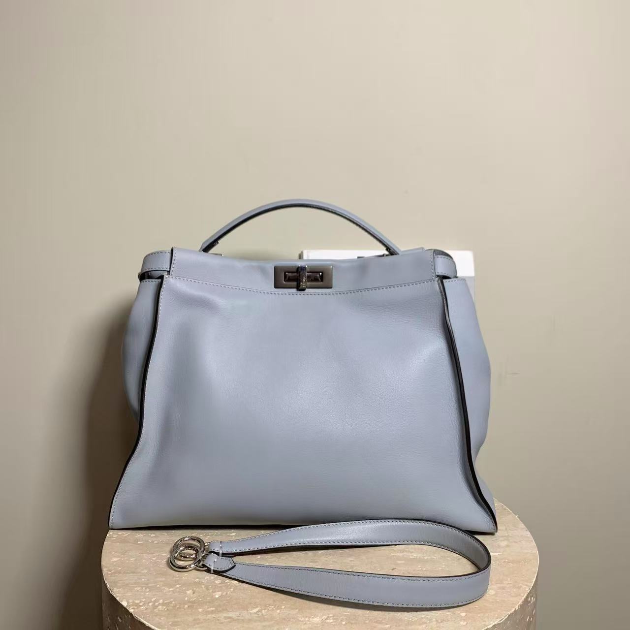 95新 FENDI/芬迪 壹臻/浅蓝色peekaboo大号 74573656