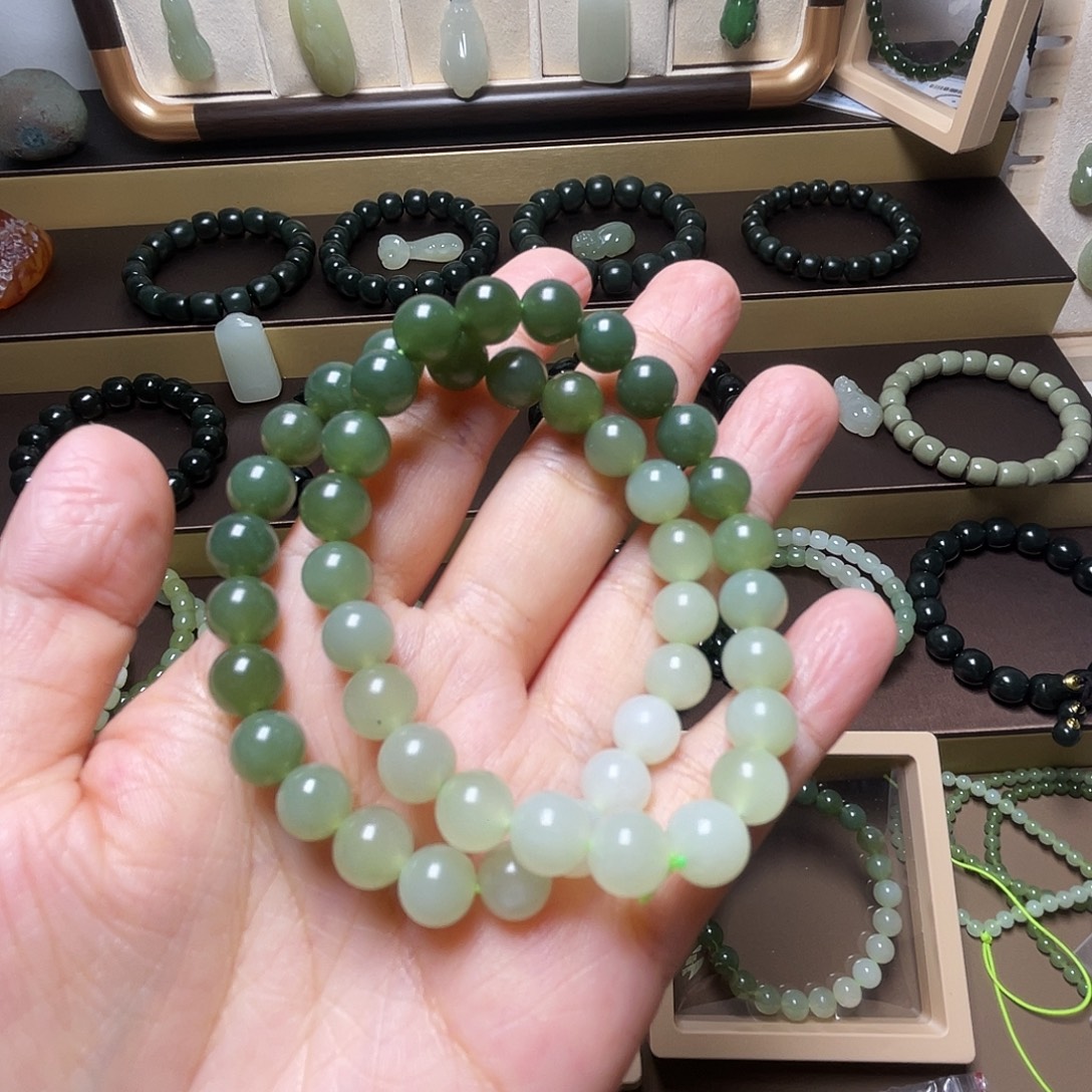 手****和田玉未镶嵌手串福利