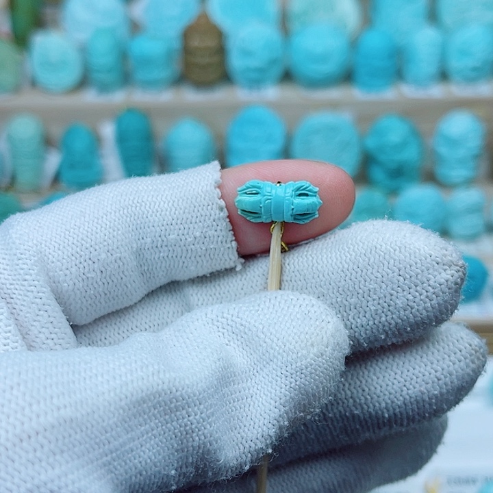 未镶嵌绿松石珠宝奇石