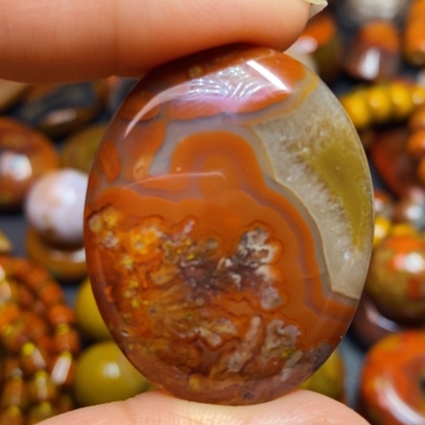 玛瑙/玉髓颈饰未镶嵌