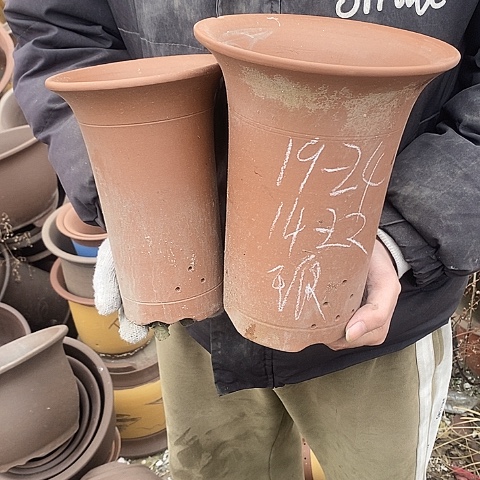 紫砂中国宜兴紫砂花盆？