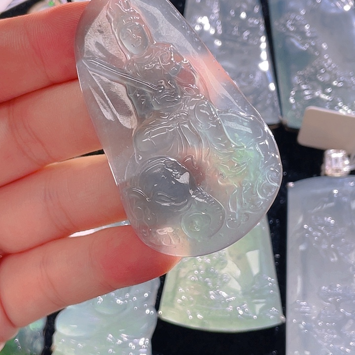 翡翠颈饰未镶嵌58，