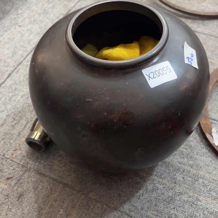 紫砂茶杯讲****究非常美丽漂亮的物品