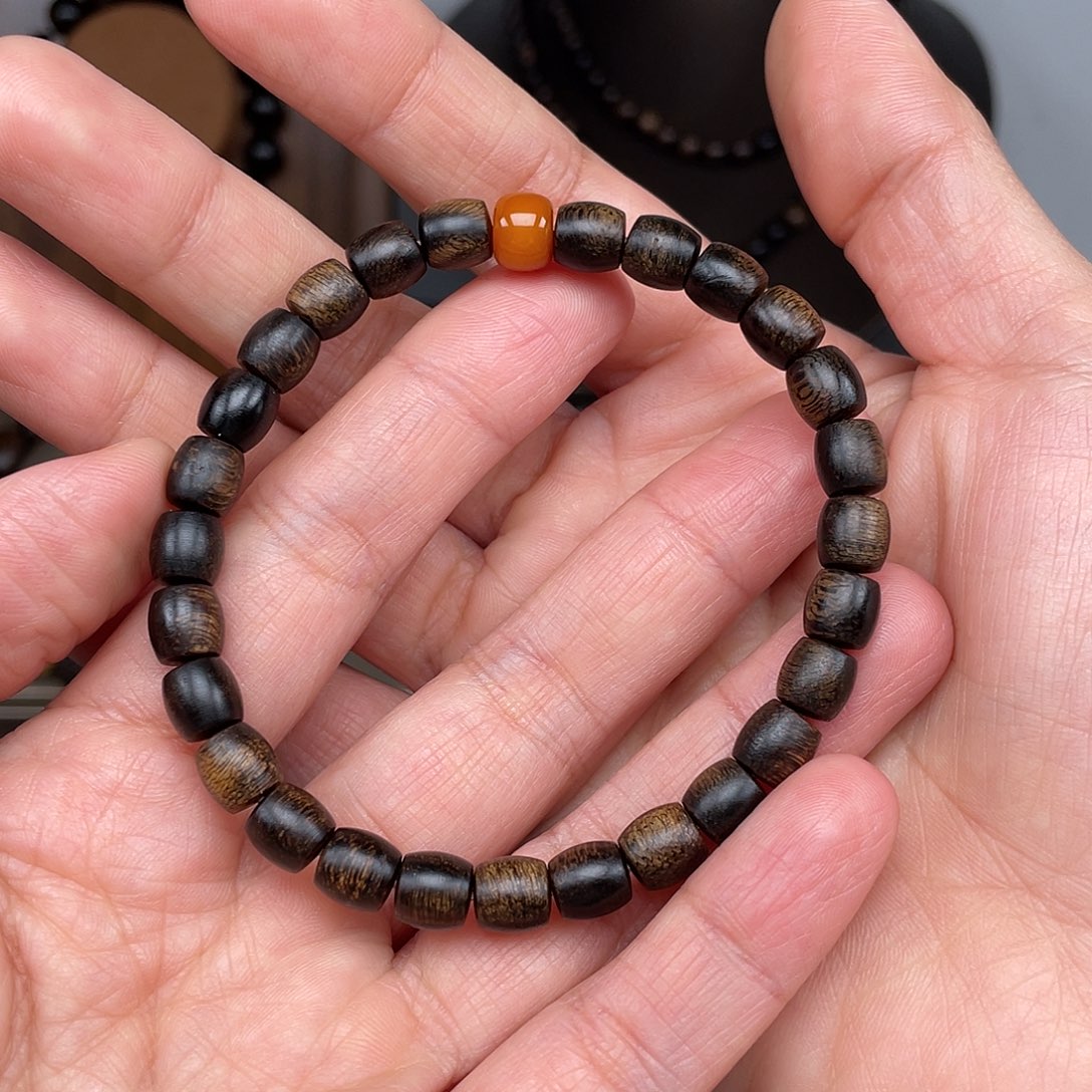 沉香手串聪****?越南芽庄紫棋楠0.7瘤疤