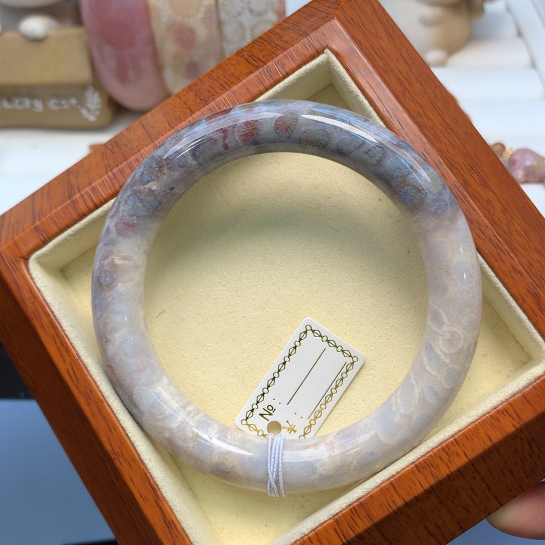 硅化珊瑚（珊瑚玉）手镯未镶嵌58.8口