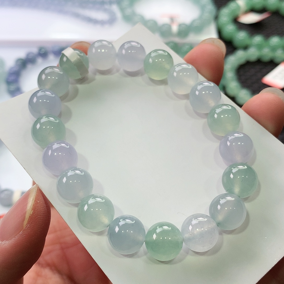 翡翠手链未镶嵌翡翠