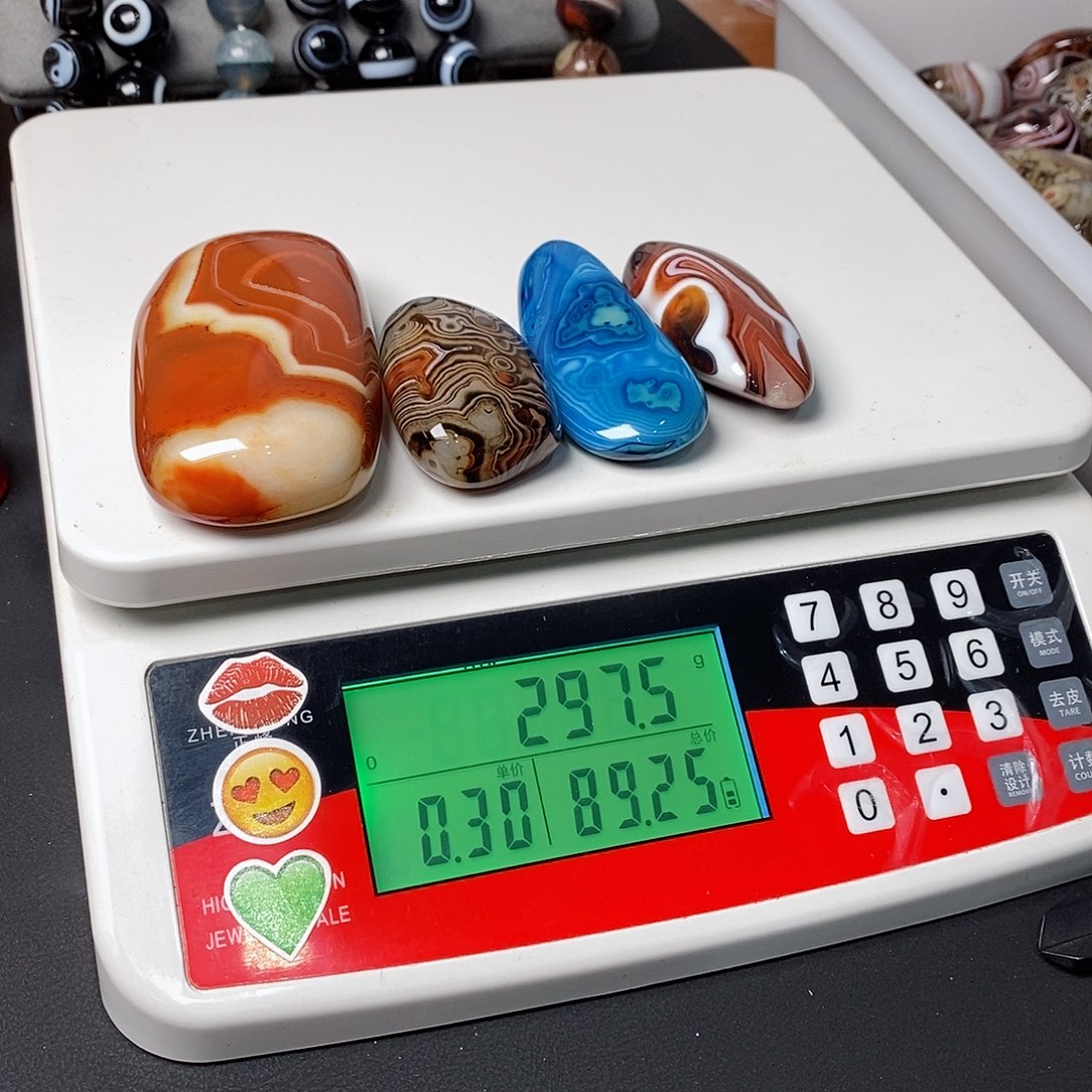 玛瑙/玉髓三毛未镶嵌天*健