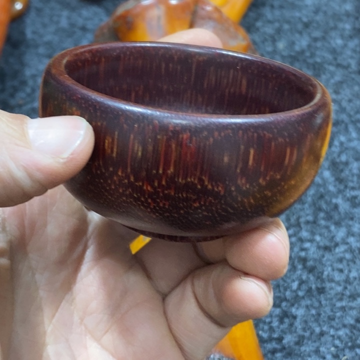 滴血莲花菩提吊坠