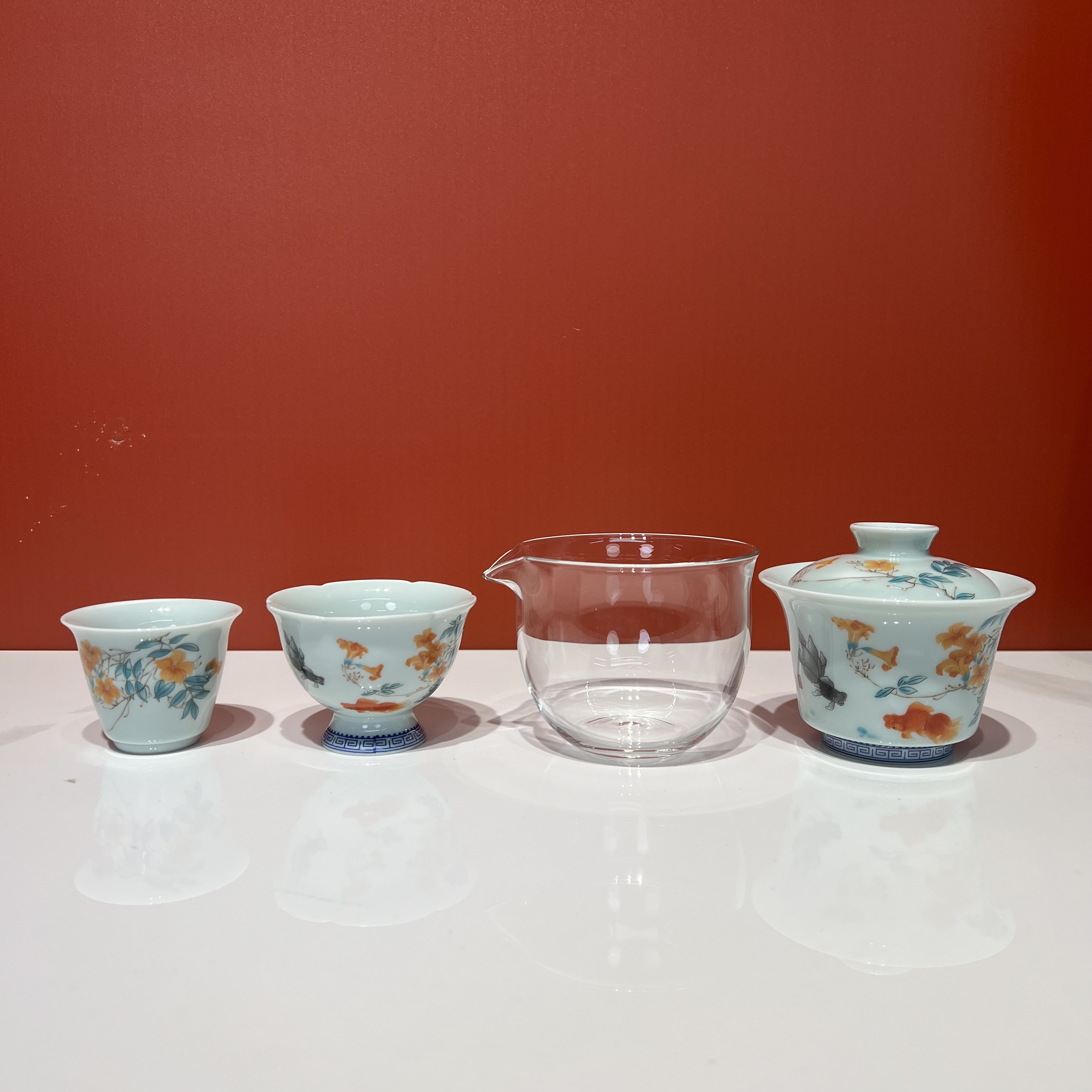 仿古釉下彩马蹄快客杯（鱼） YC135