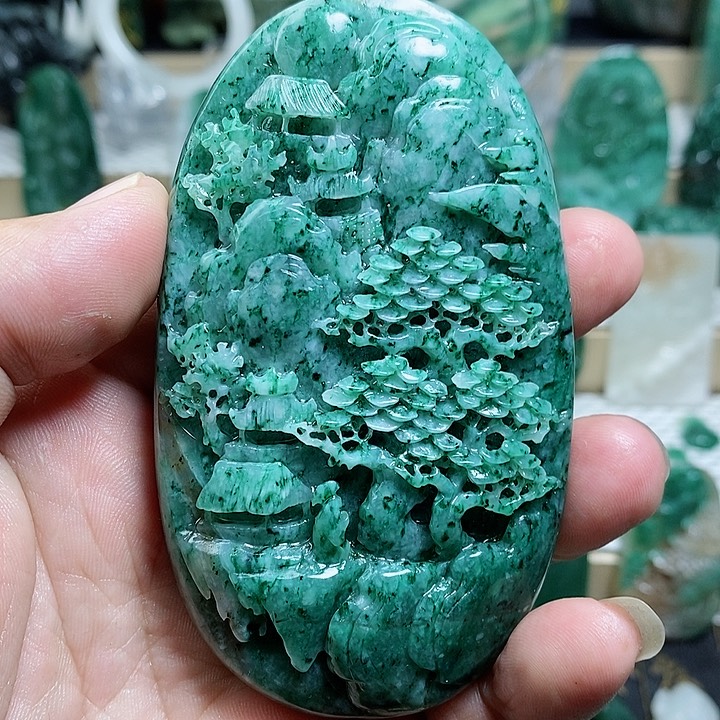 未镶嵌独山玉颈饰