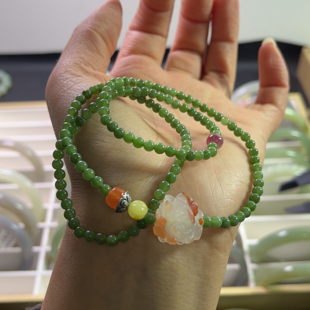 和田玉（碧玉）三圈手链未镶嵌