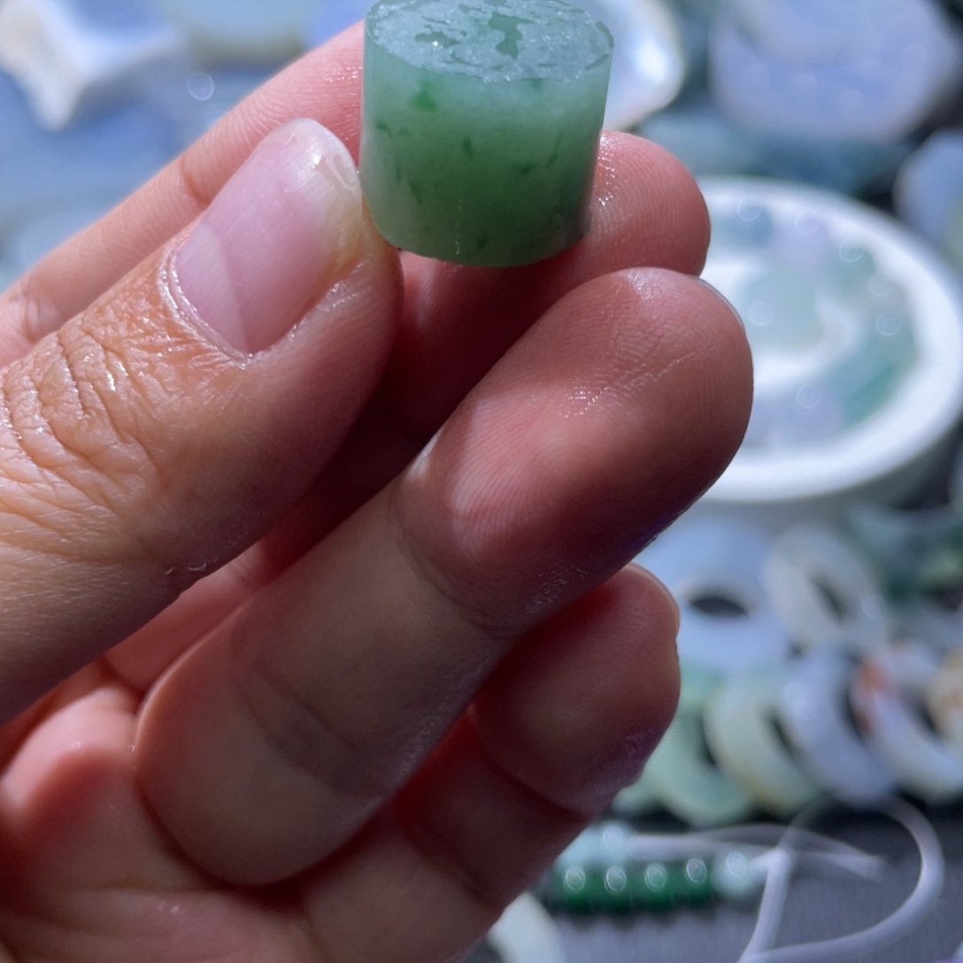 定制翡翠未镶嵌天然翡翠12➕绿花桶珠