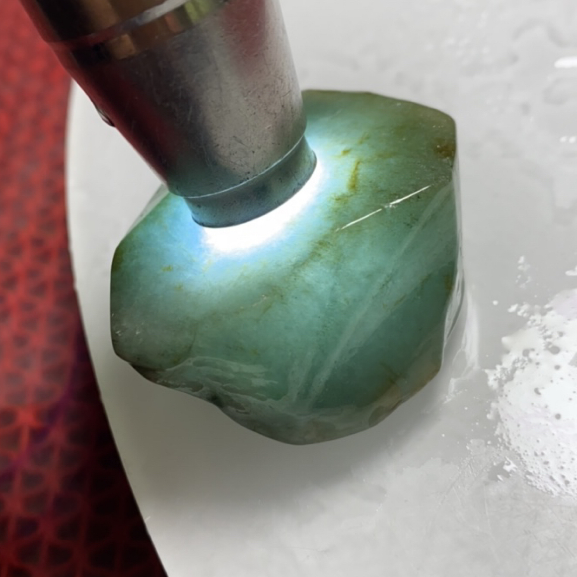 缅甸天然糯冰明料翡翠