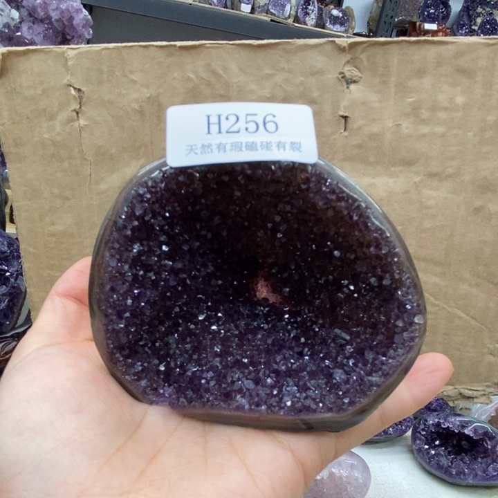 紫晶大型摆件（非配饰）未镶嵌