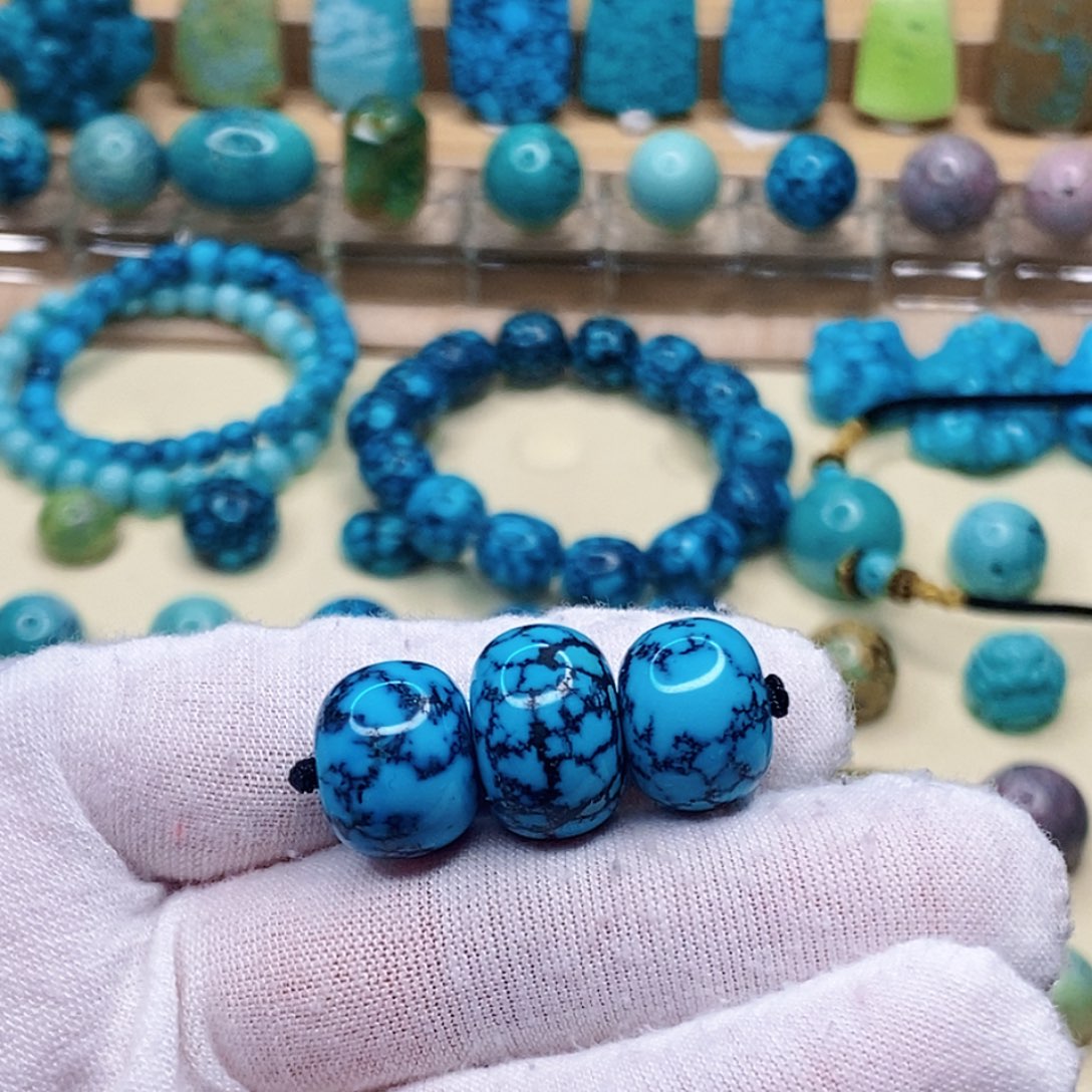 绿松石未镶嵌珠宝奇石